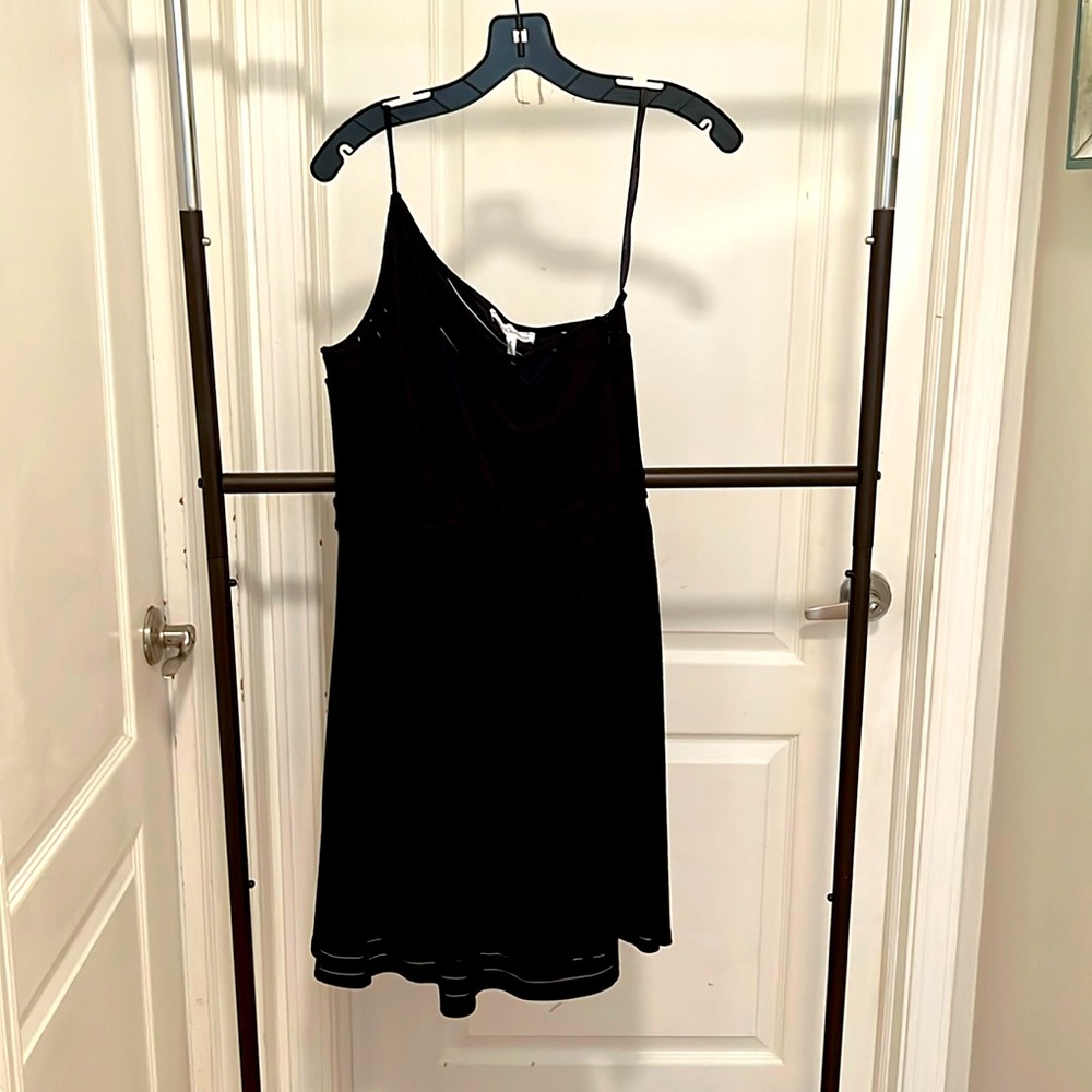 One shoulder black dress